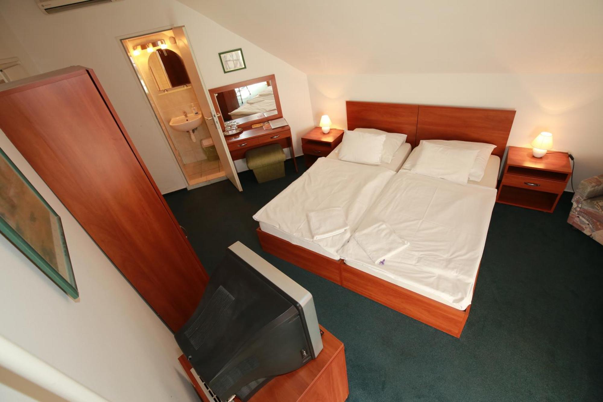 Hotel Fonix Pécs